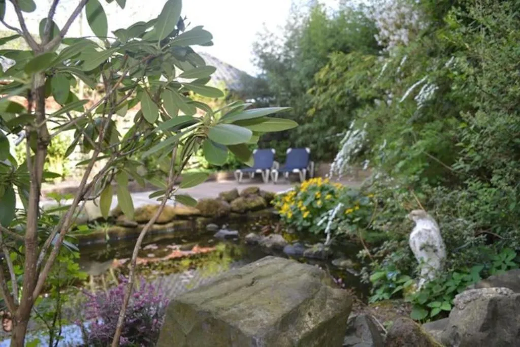 Balistyle Guesthouse Incl Jacuzzi Near Amsterdam And Schiphol Vijfhuizen