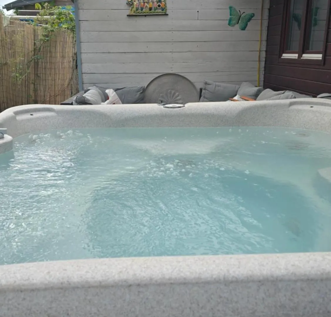 Balistyle Guesthouse Incl Jacuzzi Near Amsterdam And Schiphol Vijfhuizen 0*,  Netherlands